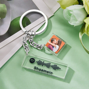 Custom Spotify Code Keychain Photo Engraved Keychain Valentine's Day Gift for Couple